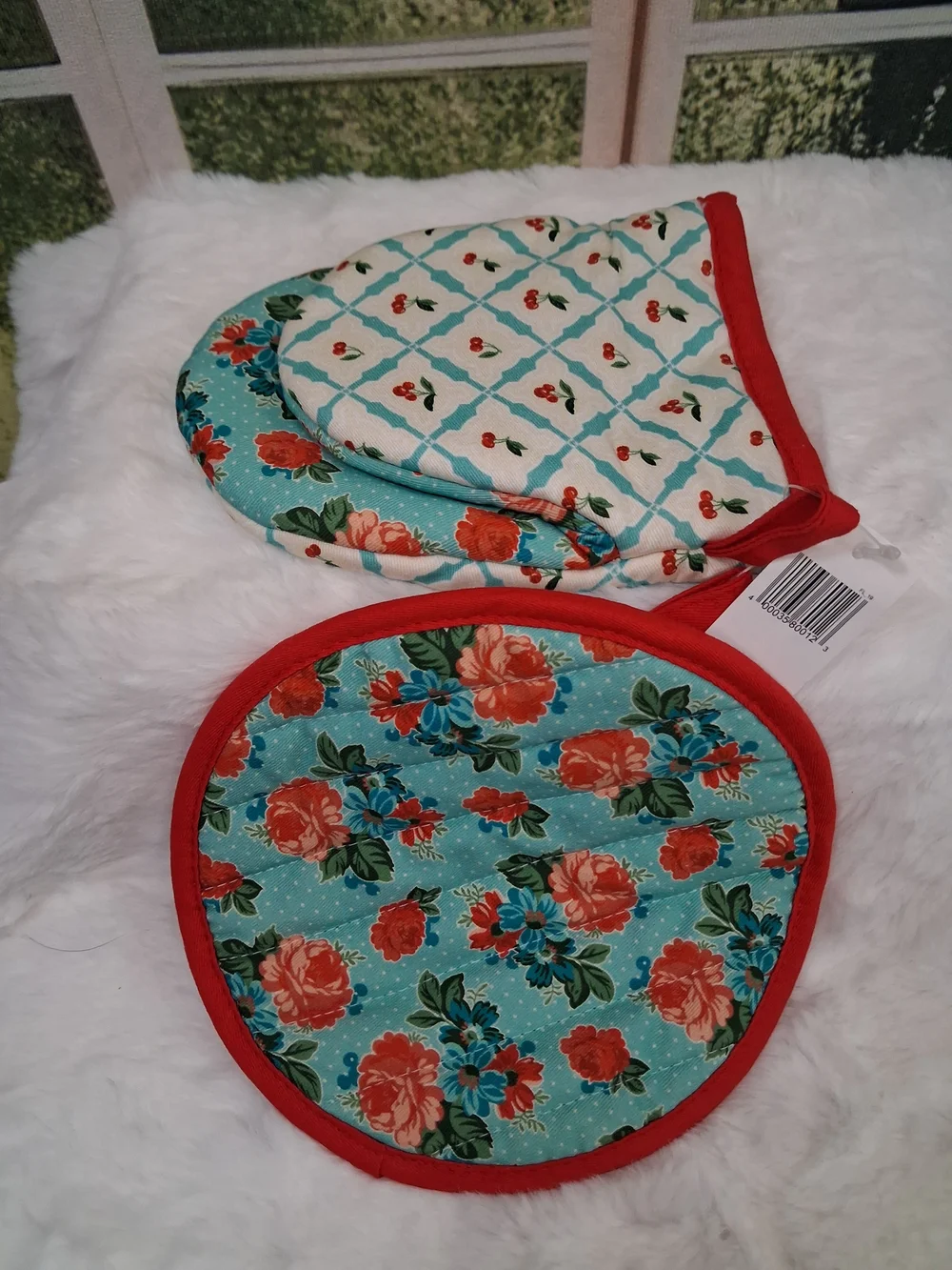 Disney Minnie Mouse Kids Oven Mitt and Pot Holder Set - Red/Teal